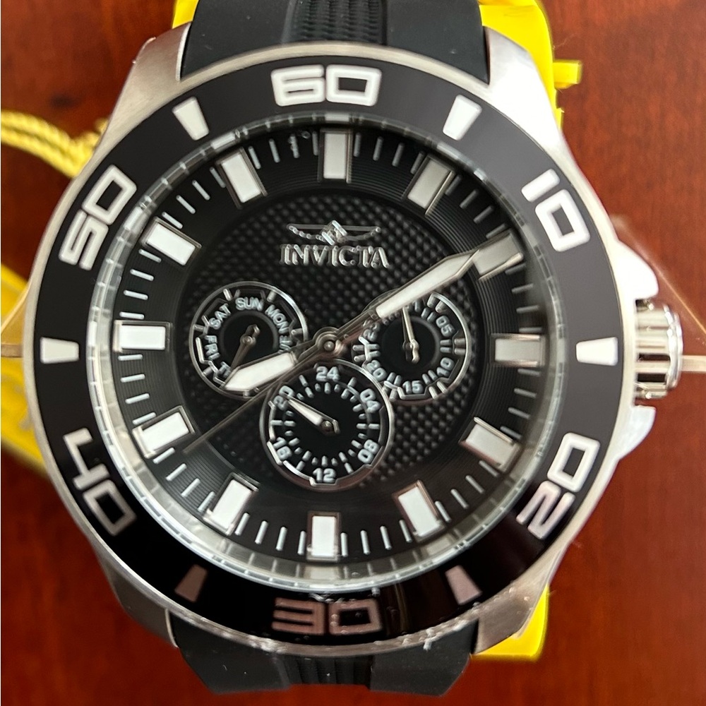 NWT Invicta Pro Diver 50mm Men’s Watch